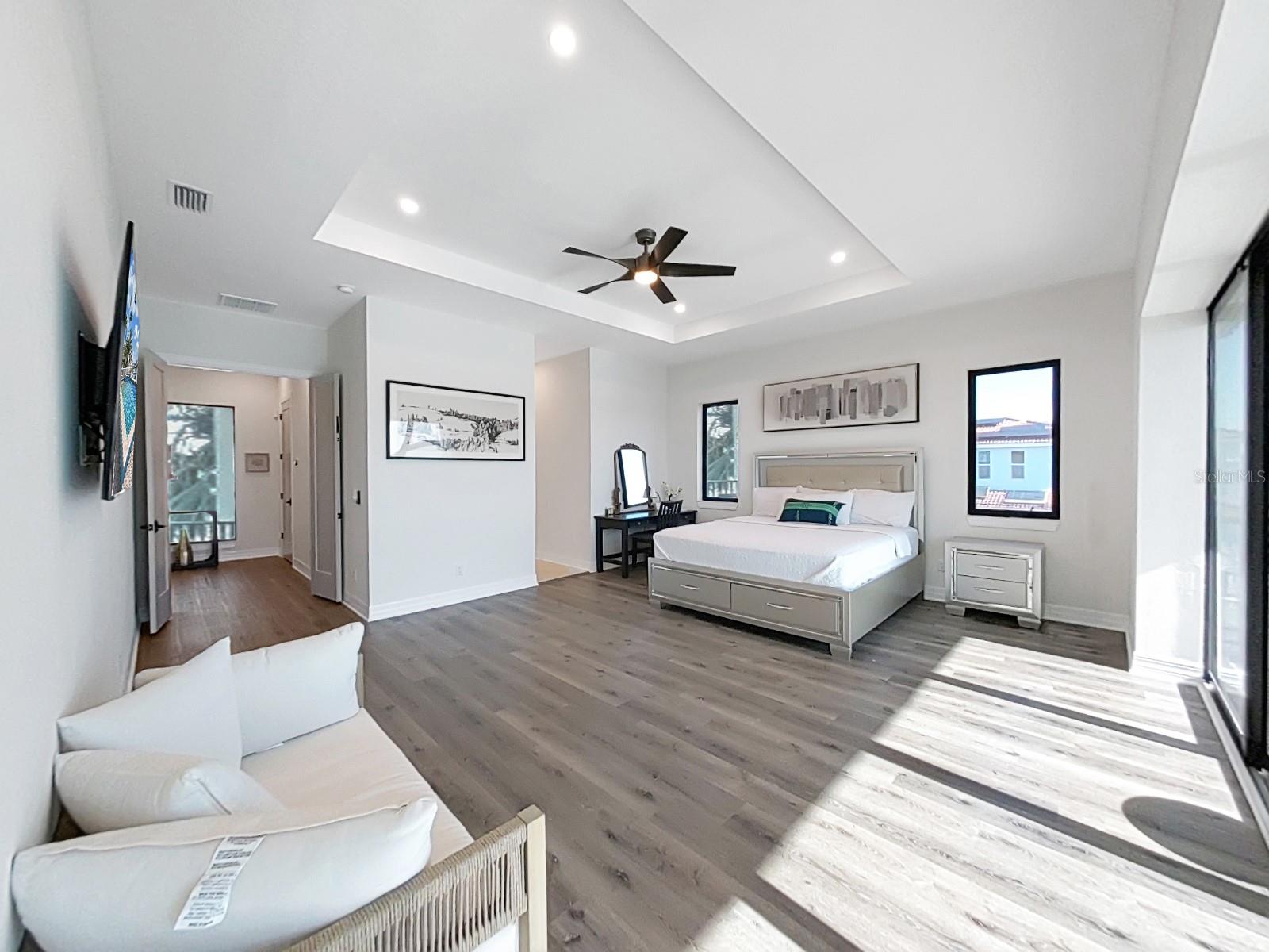 882 BAY POINT DR, MADEIRA BEACH, FL, 33708