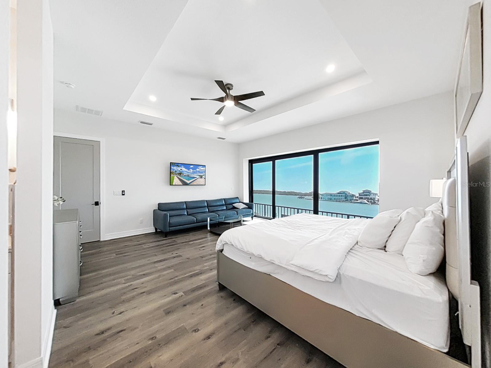 882 BAY POINT DR, MADEIRA BEACH, FL, 33708