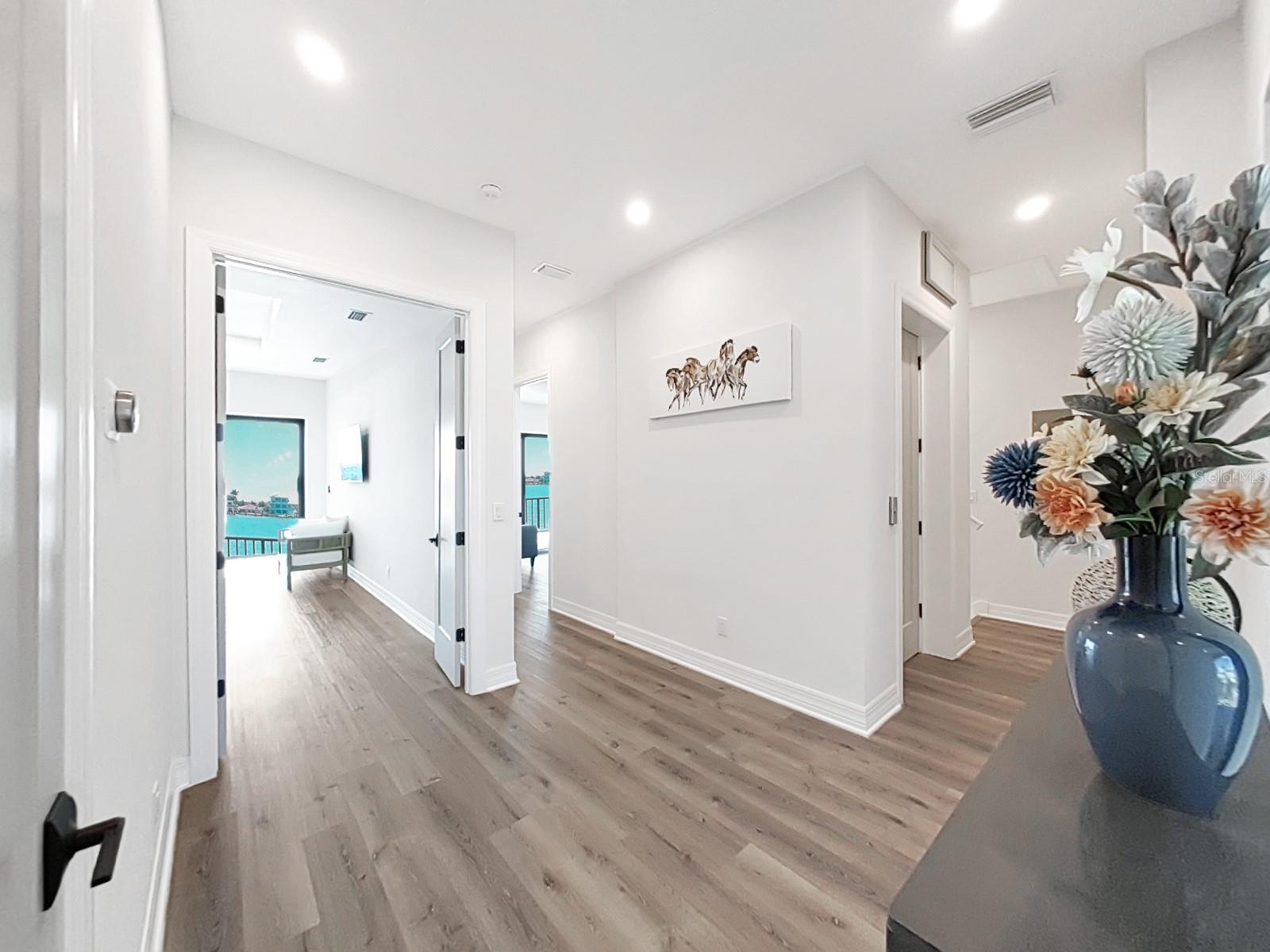 882 BAY POINT DR, MADEIRA BEACH, FL, 33708