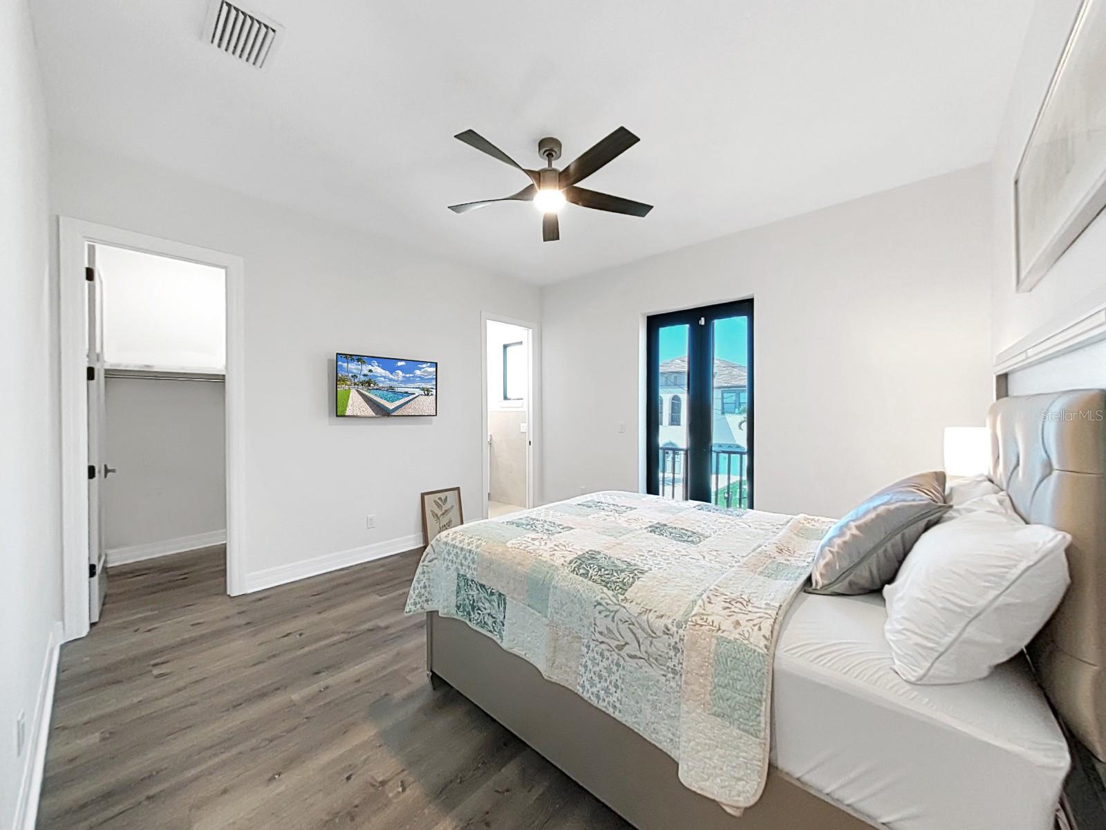 882 BAY POINT DR, MADEIRA BEACH, FL, 33708