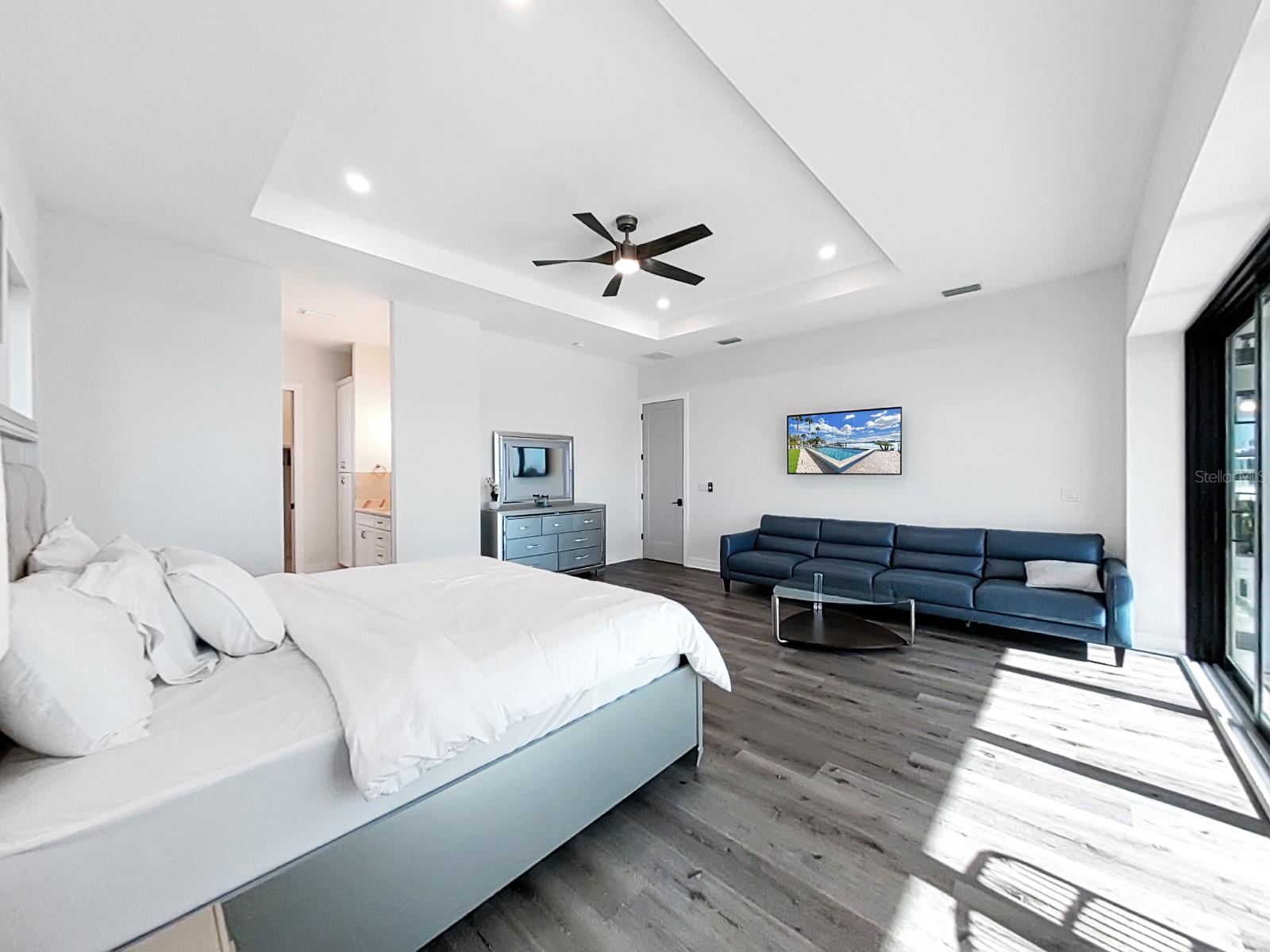 882 BAY POINT DR, MADEIRA BEACH, FL, 33708