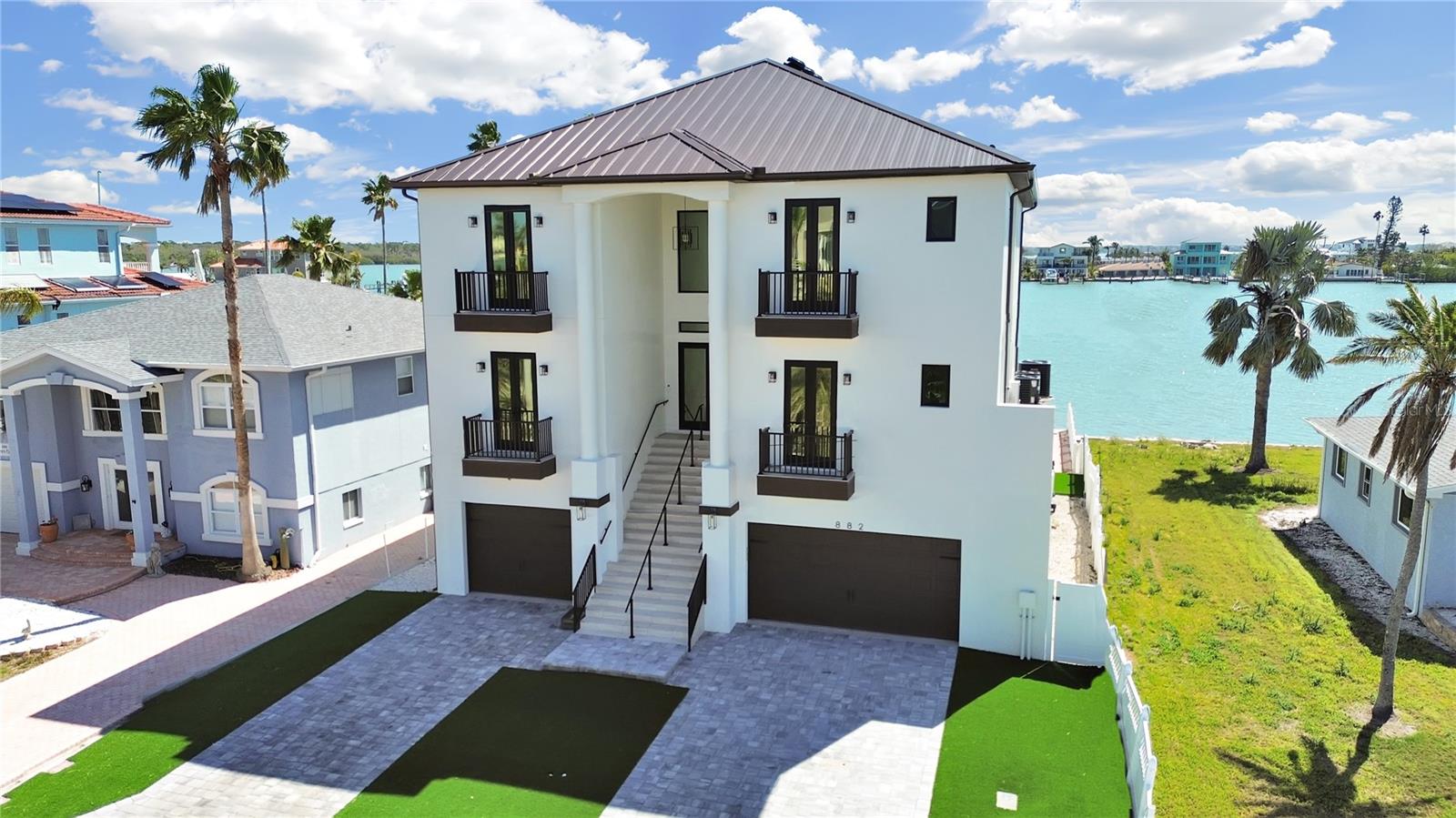 882 BAY POINT DR, MADEIRA BEACH, FL, 33708