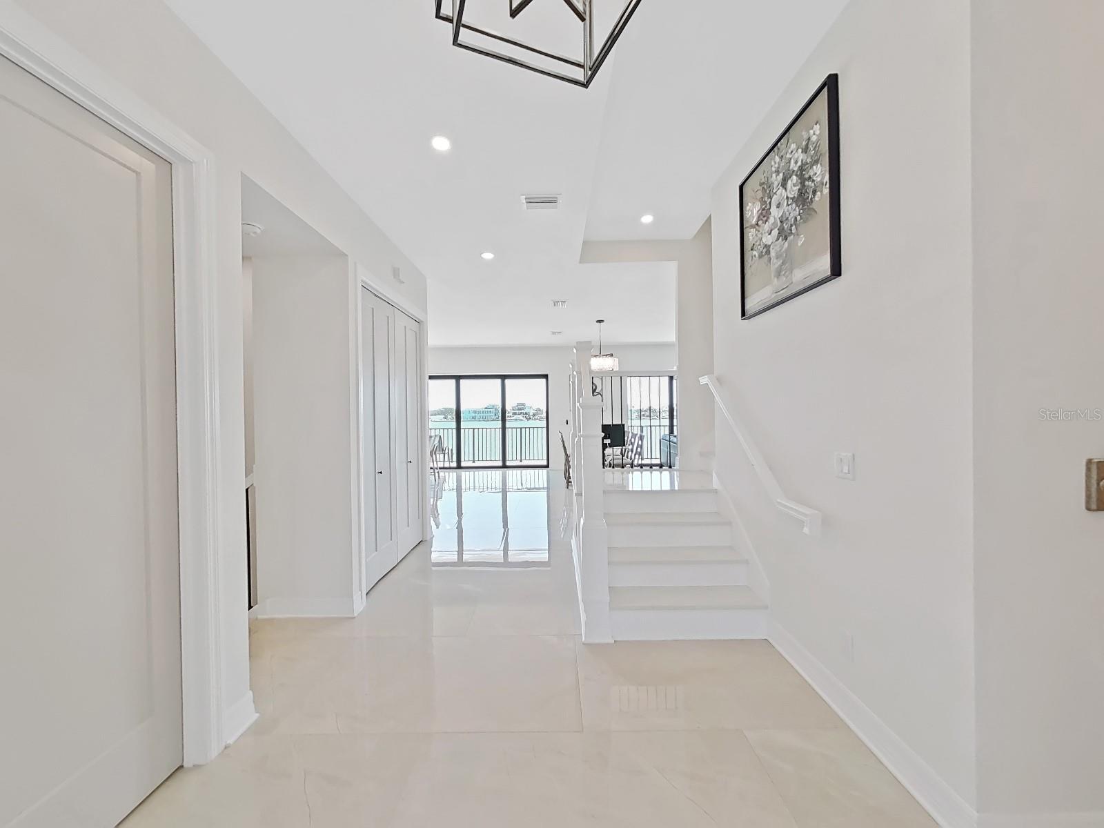 882 BAY POINT DR, MADEIRA BEACH, FL, 33708