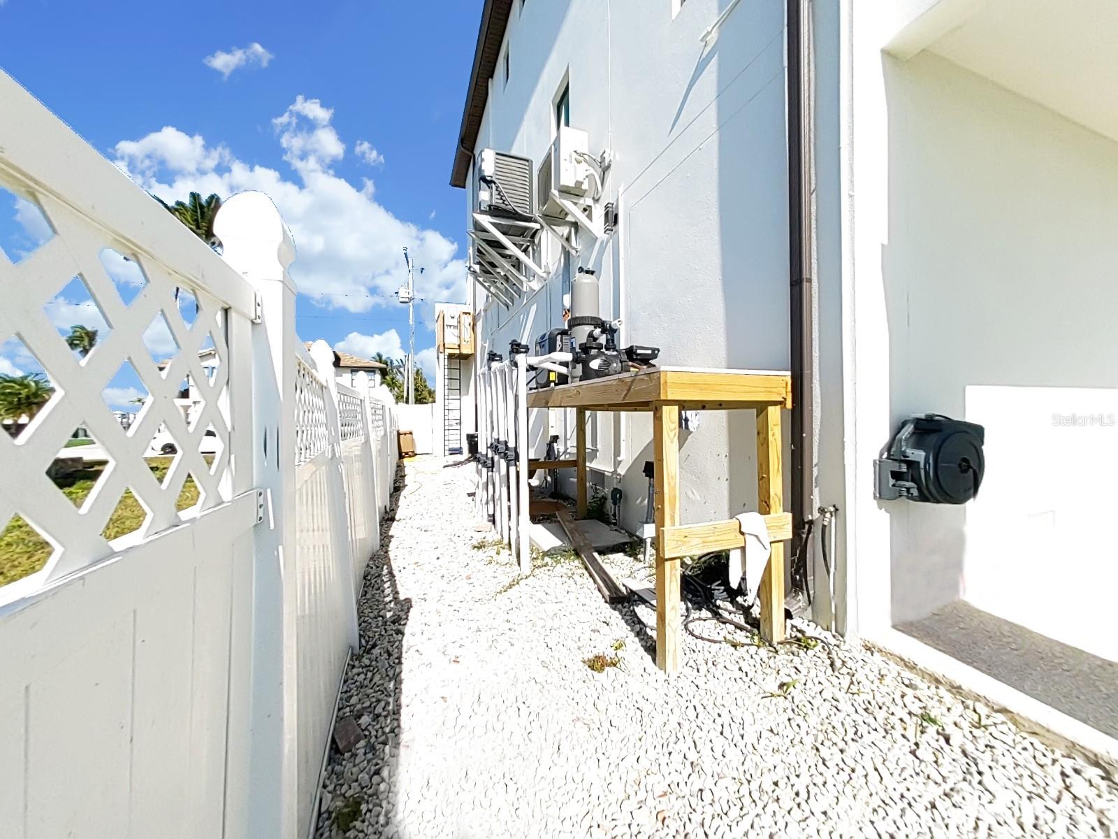 882 BAY POINT DR, MADEIRA BEACH, FL, 33708