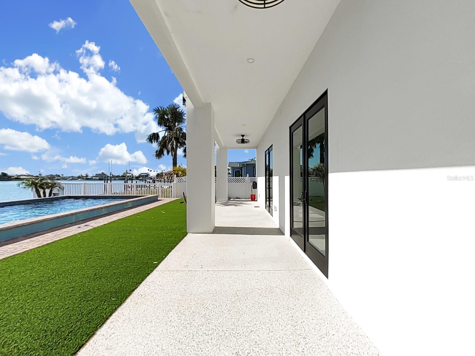 882 BAY POINT DR, MADEIRA BEACH, FL, 33708