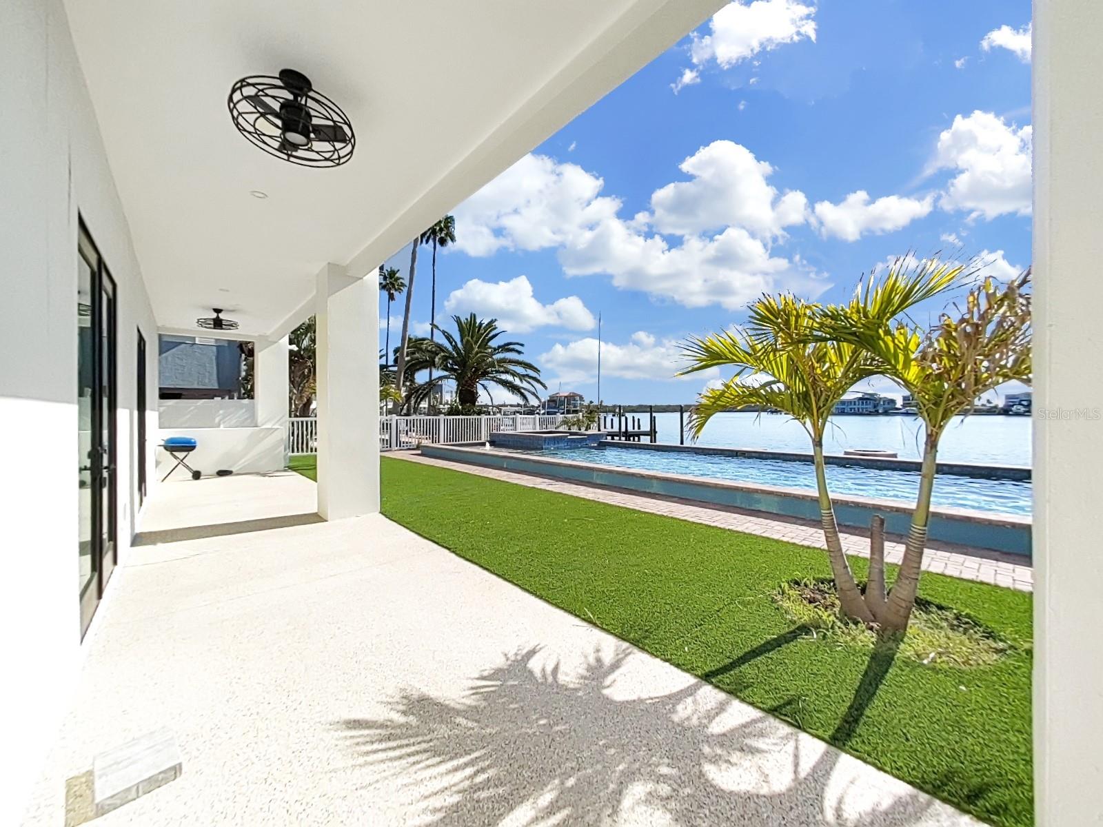 882 BAY POINT DR, MADEIRA BEACH, FL, 33708