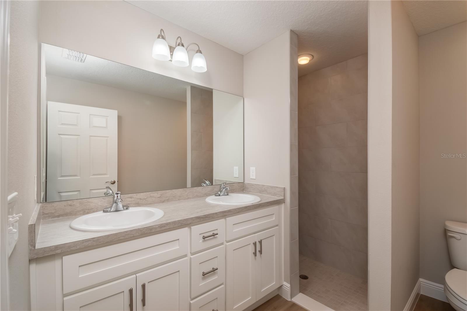 31 FISHER RUN, OCKLAWAHA, FL, 32179