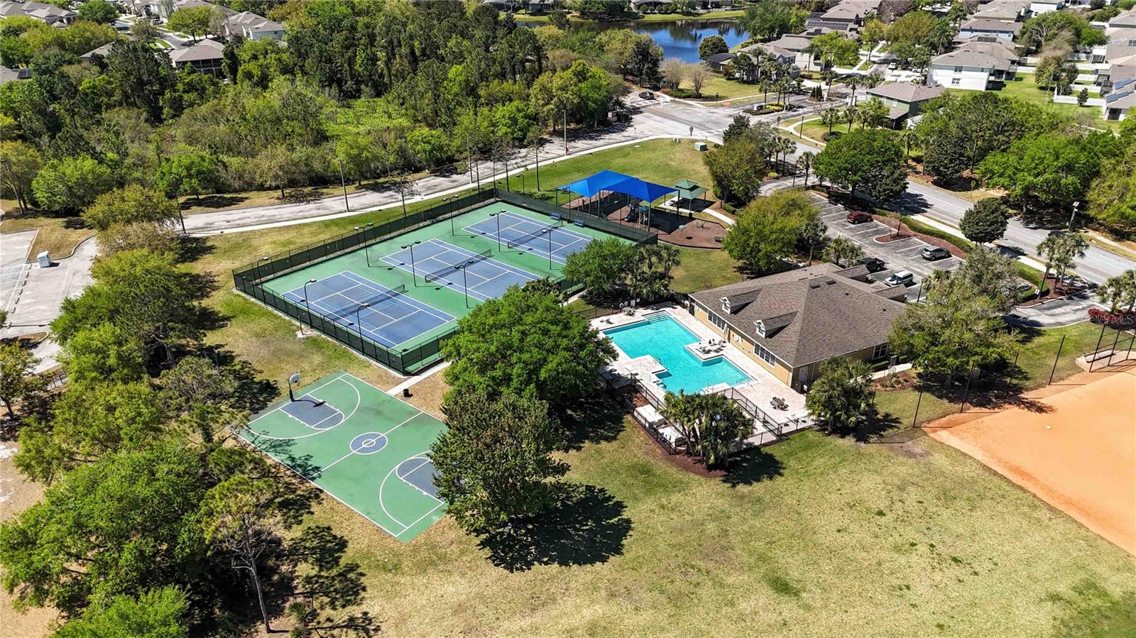 9826 HERON POINTE DR, ORLANDO, FL, 32832