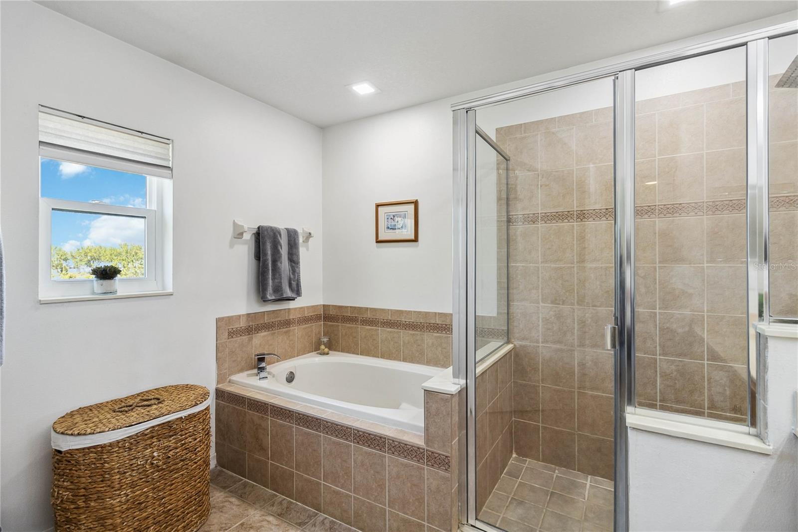 9826 HERON POINTE DR, ORLANDO, FL, 32832