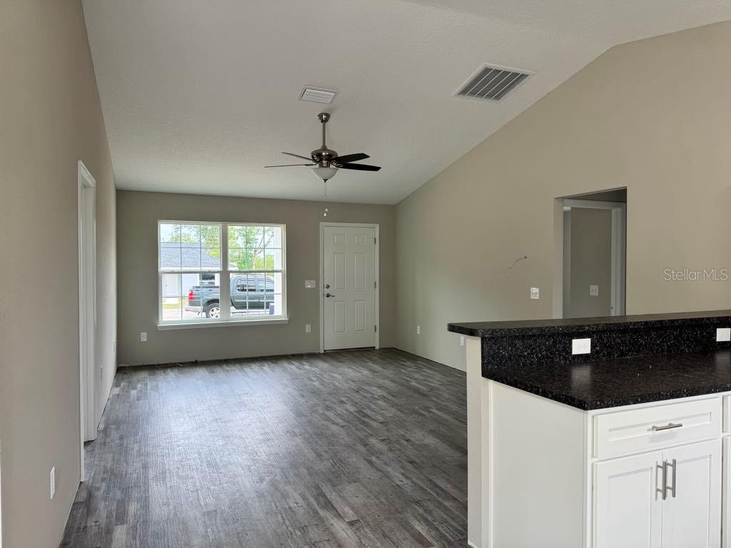 2 MALAUKA LOOP LN, OCKLAWAHA, FL, 32179