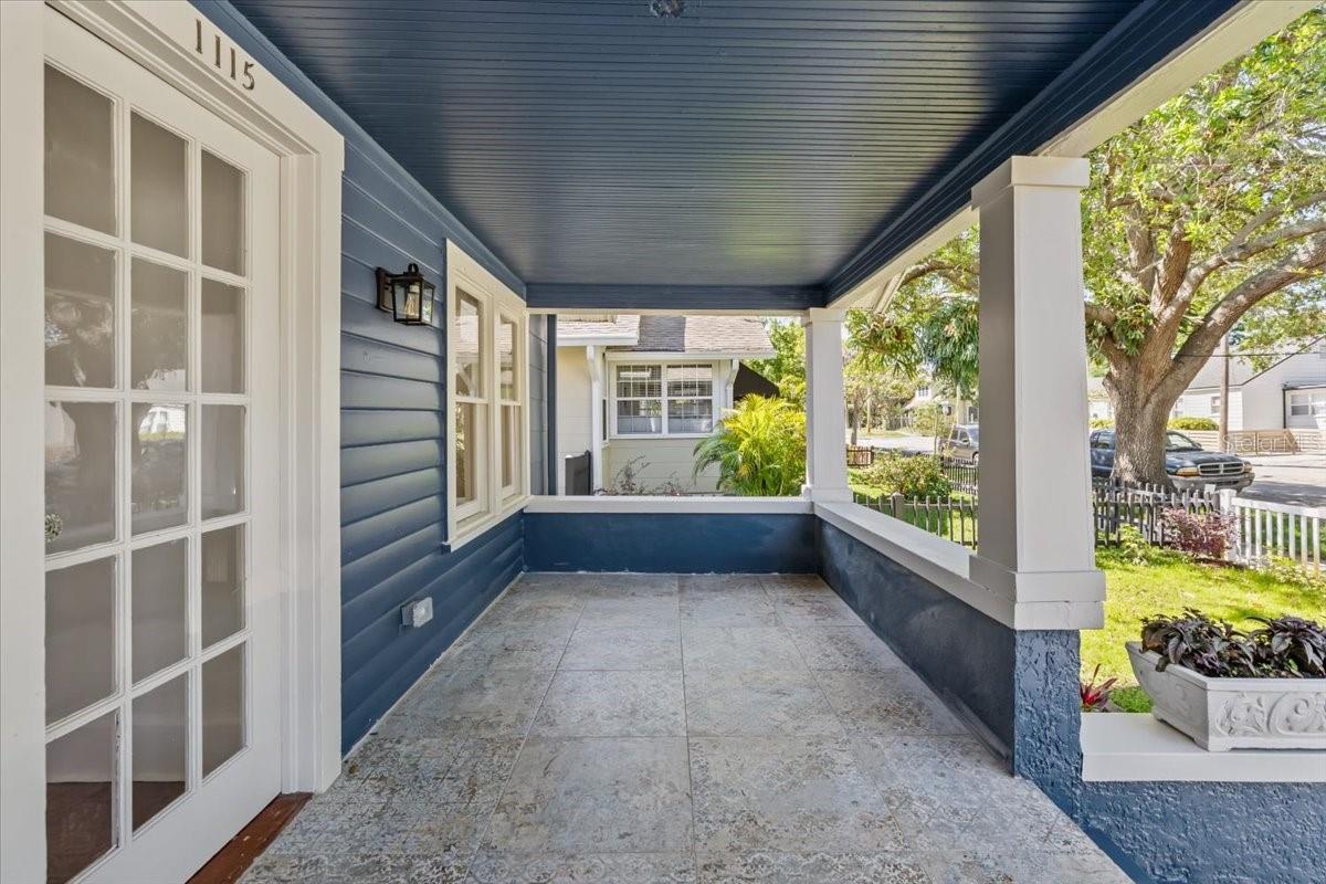 1115 CRESCENT LAKE DR N, ST PETERSBURG, FL, 33701