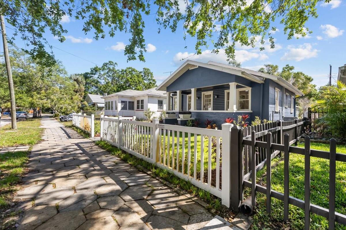1115 CRESCENT LAKE DR N, ST PETERSBURG, FL, 33701