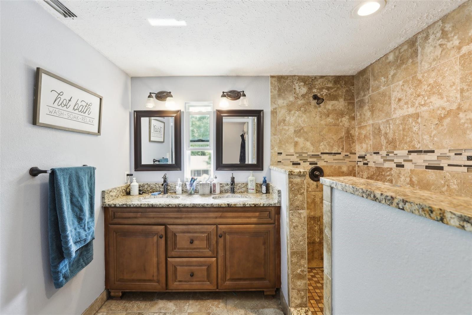 3802 CLOVERHILL CT, BRANDON, FL, 33511