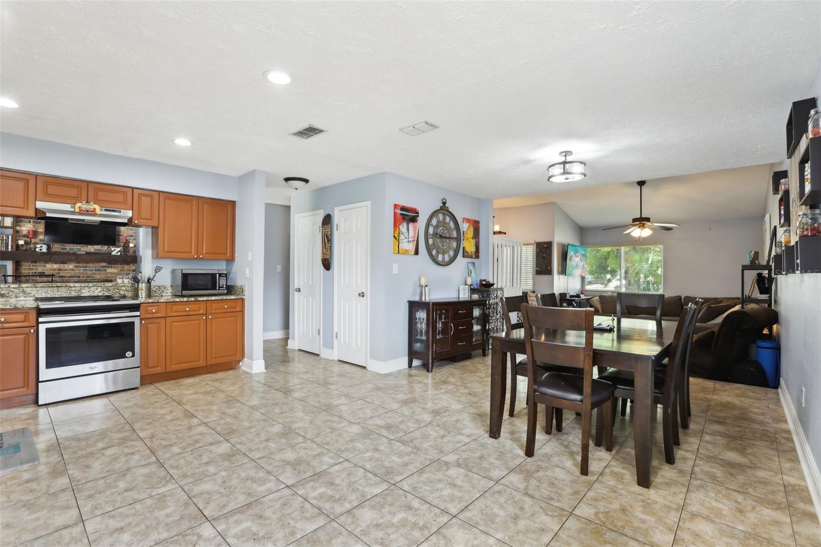 3802 CLOVERHILL CT, BRANDON, FL, 33511