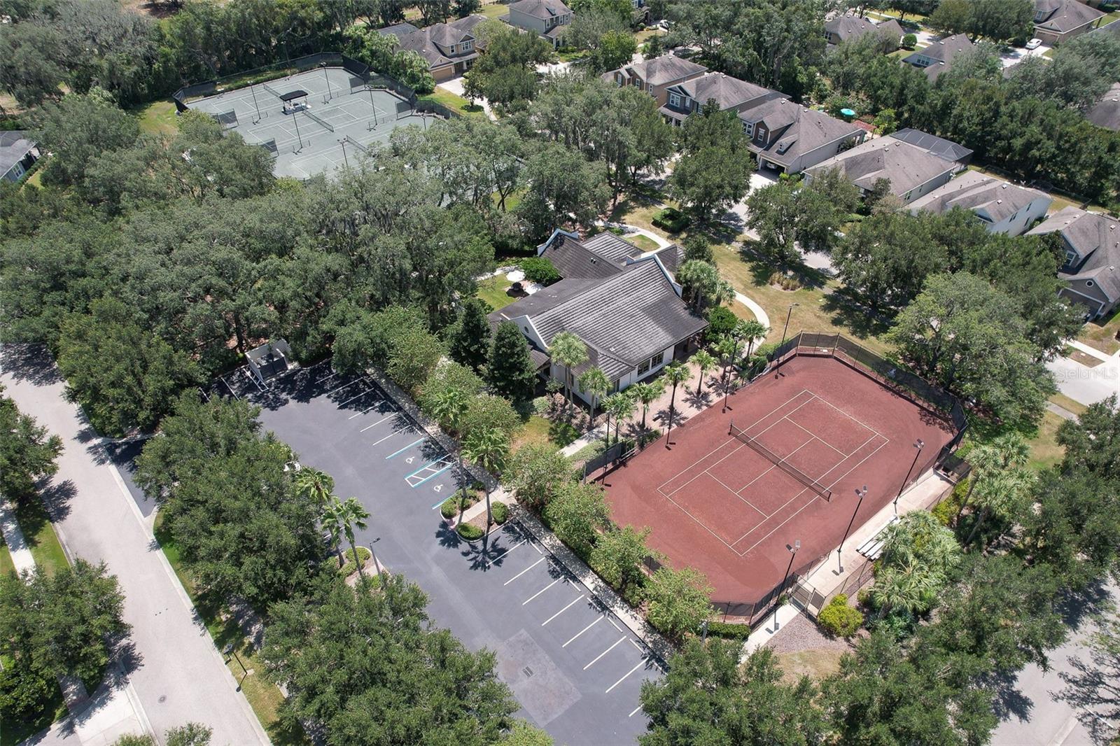 5705 VILLAGE CENTER DR, LITHIA, FL, 33547