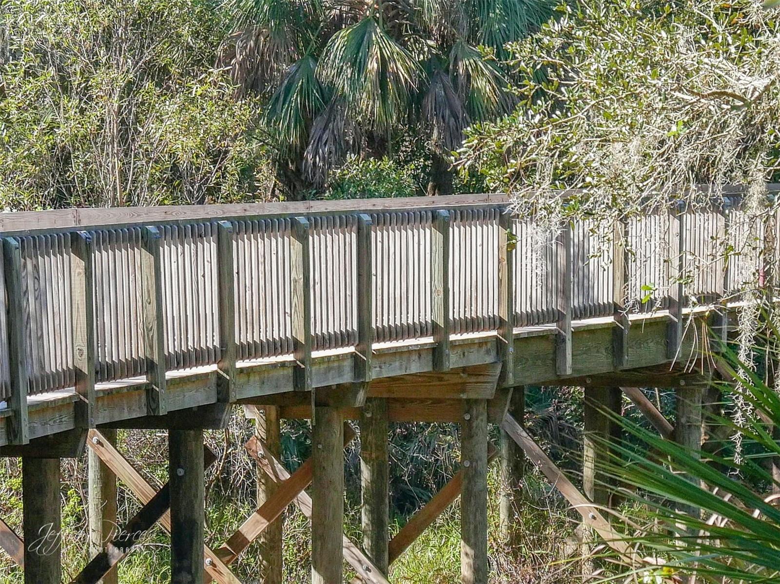 5705 VILLAGE CENTER DR, LITHIA, FL, 33547