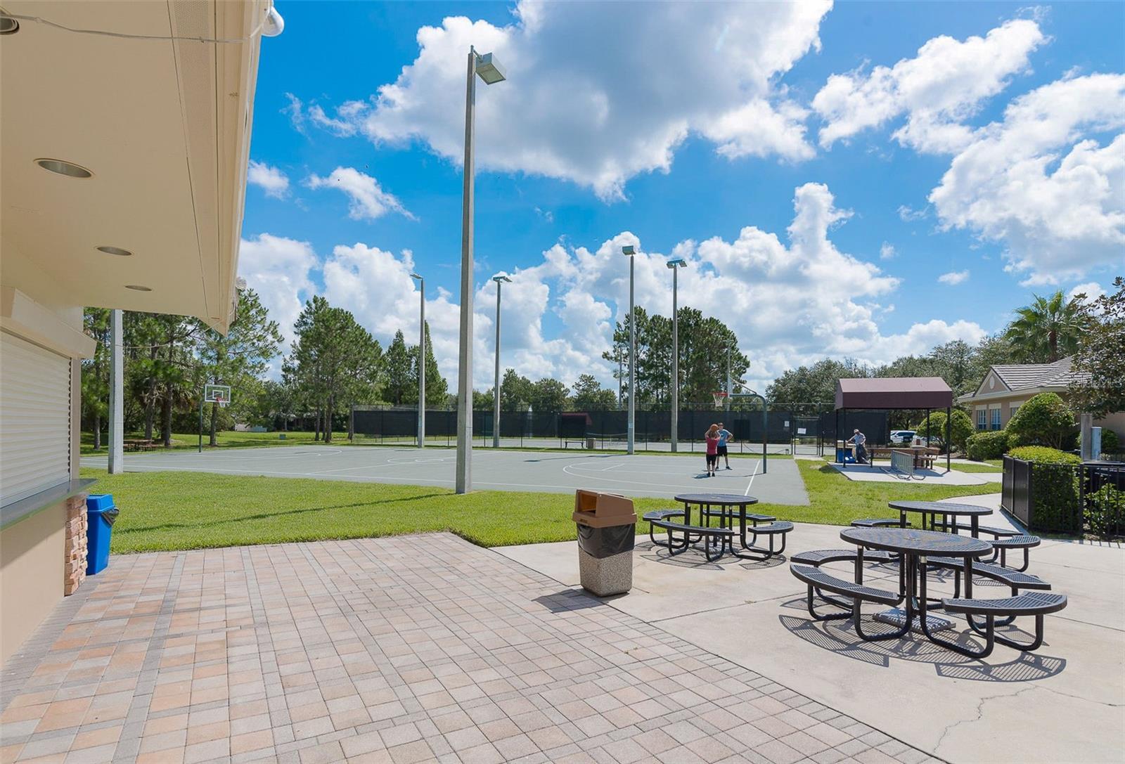 5705 VILLAGE CENTER DR, LITHIA, FL, 33547