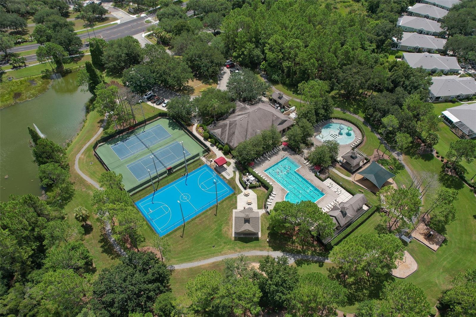 5705 VILLAGE CENTER DR, LITHIA, FL, 33547