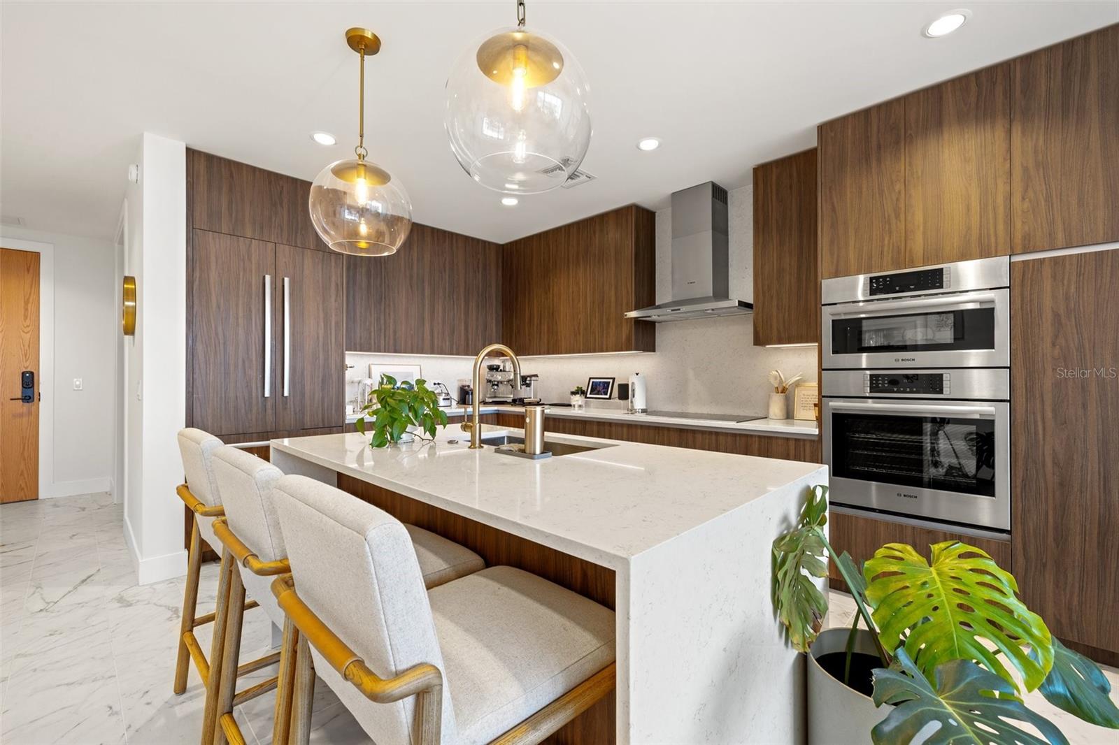 777 3RD AVE N #1007, ST PETERSBURG, FL, 33701