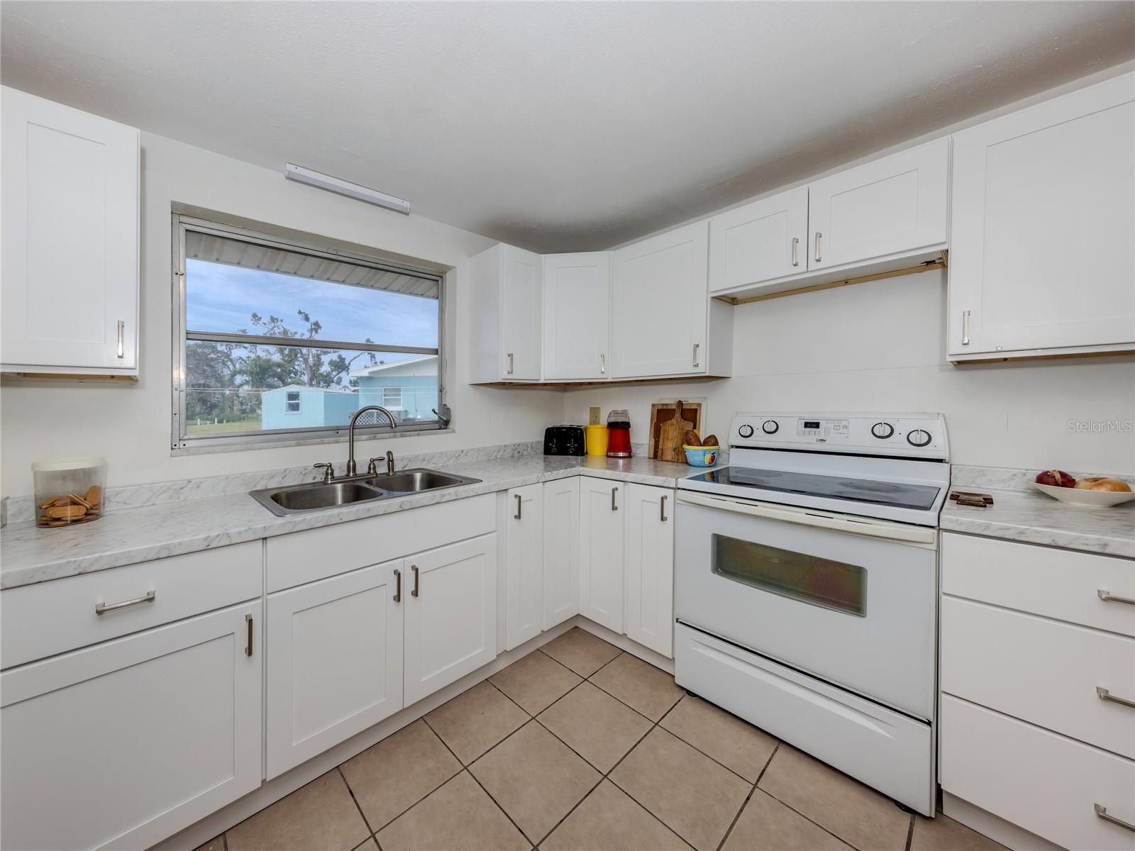 504 BUENA VISTA DR, NOKOMIS, FL, 34275