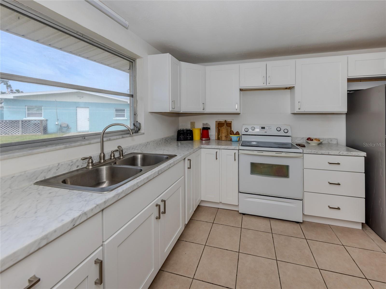 504 BUENA VISTA DR, NOKOMIS, FL, 34275