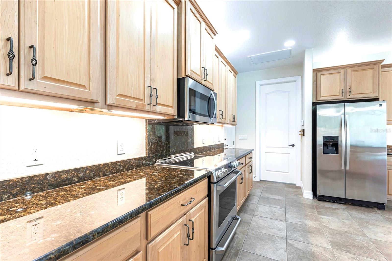 3215 PEACE RIVER DR, PUNTA GORDA, FL, 33983