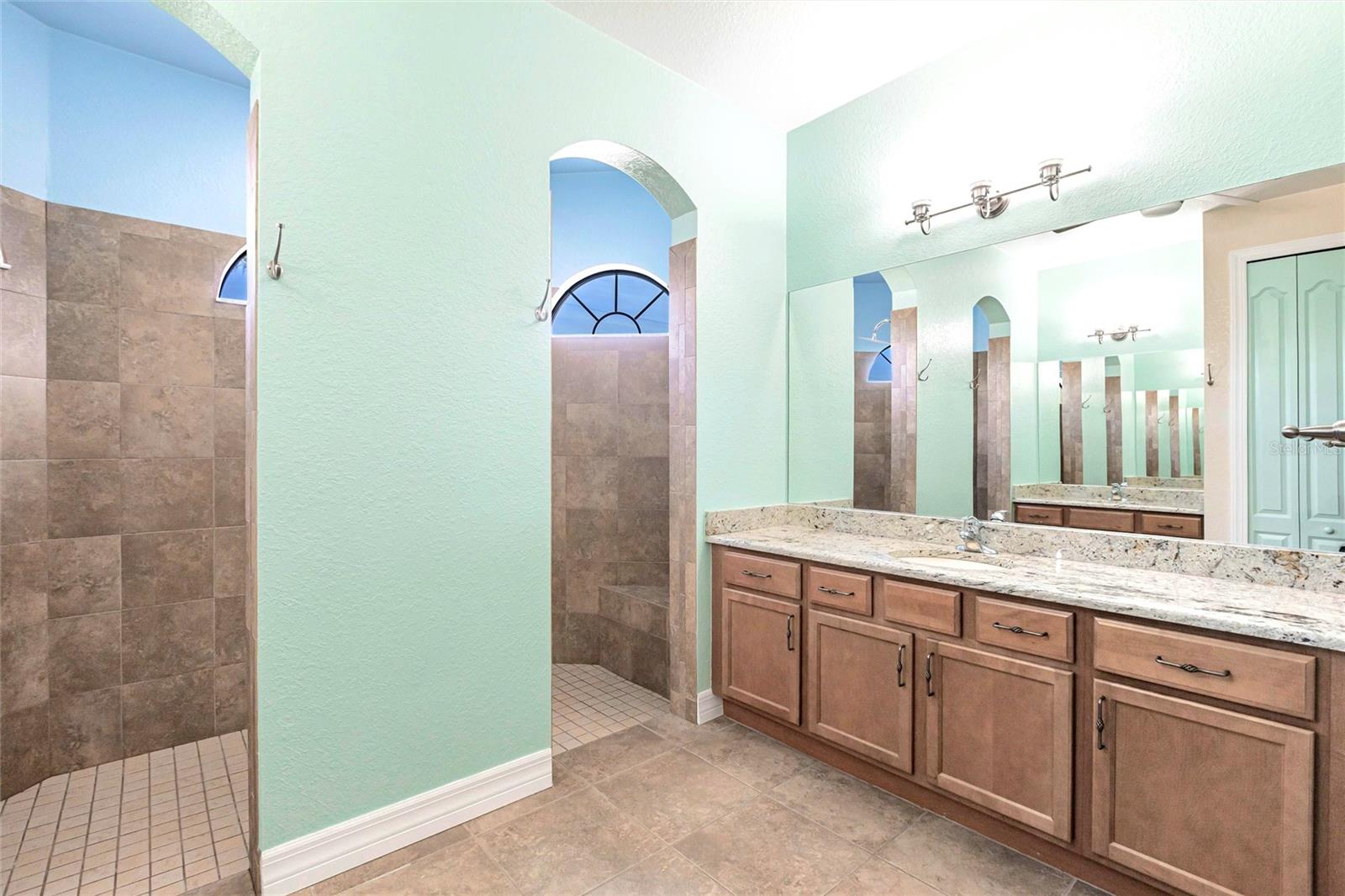 3215 PEACE RIVER DR, PUNTA GORDA, FL, 33983