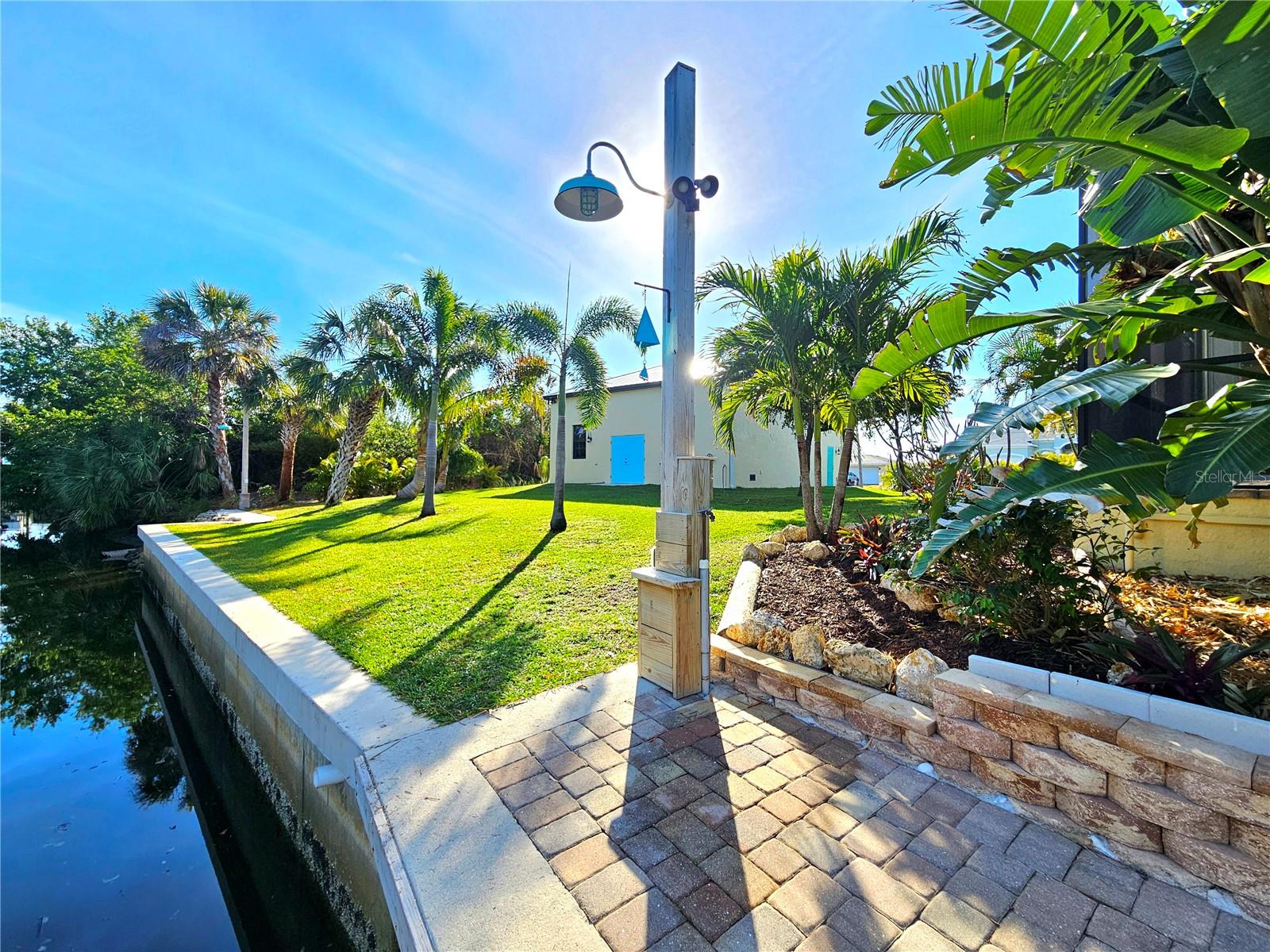 3215 PEACE RIVER DR, PUNTA GORDA, FL, 33983