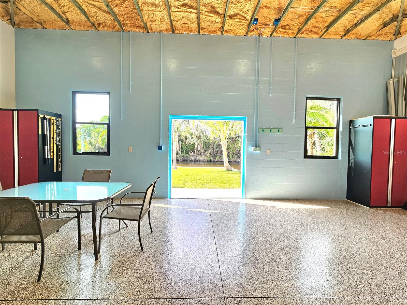 3215 PEACE RIVER DR, PUNTA GORDA, FL, 33983