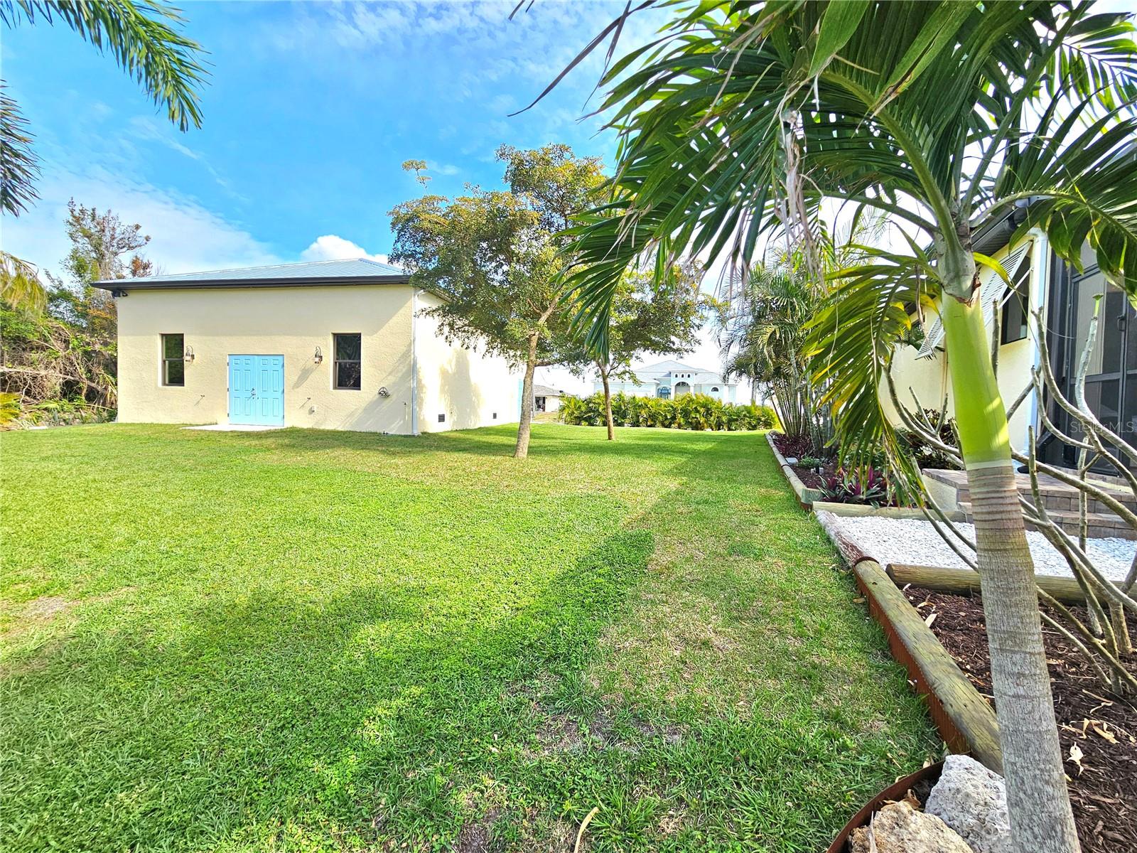 3215 PEACE RIVER DR, PUNTA GORDA, FL, 33983
