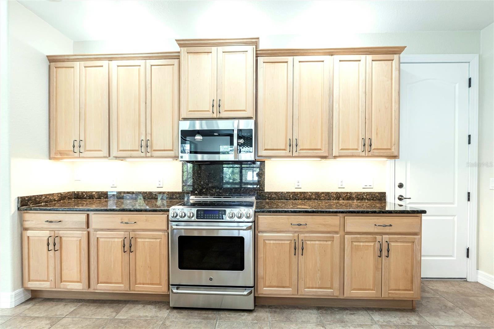 3215 PEACE RIVER DR, PUNTA GORDA, FL, 33983