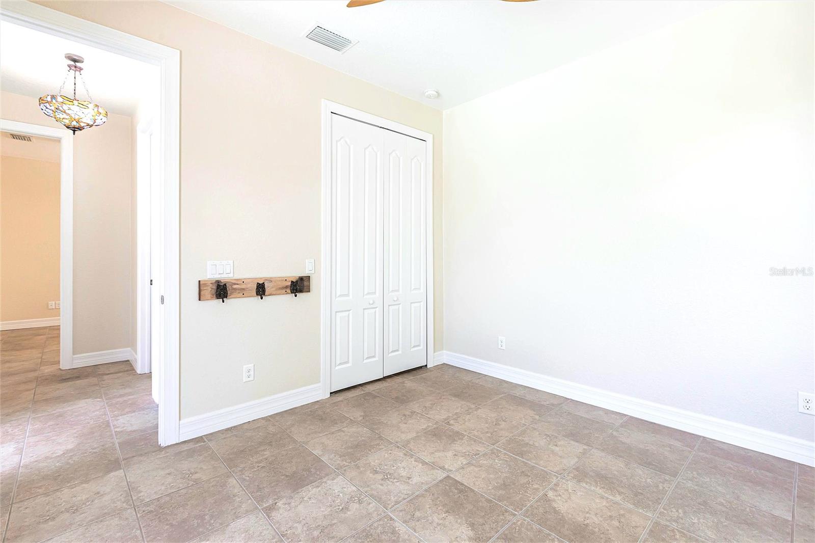 3215 PEACE RIVER DR, PUNTA GORDA, FL, 33983