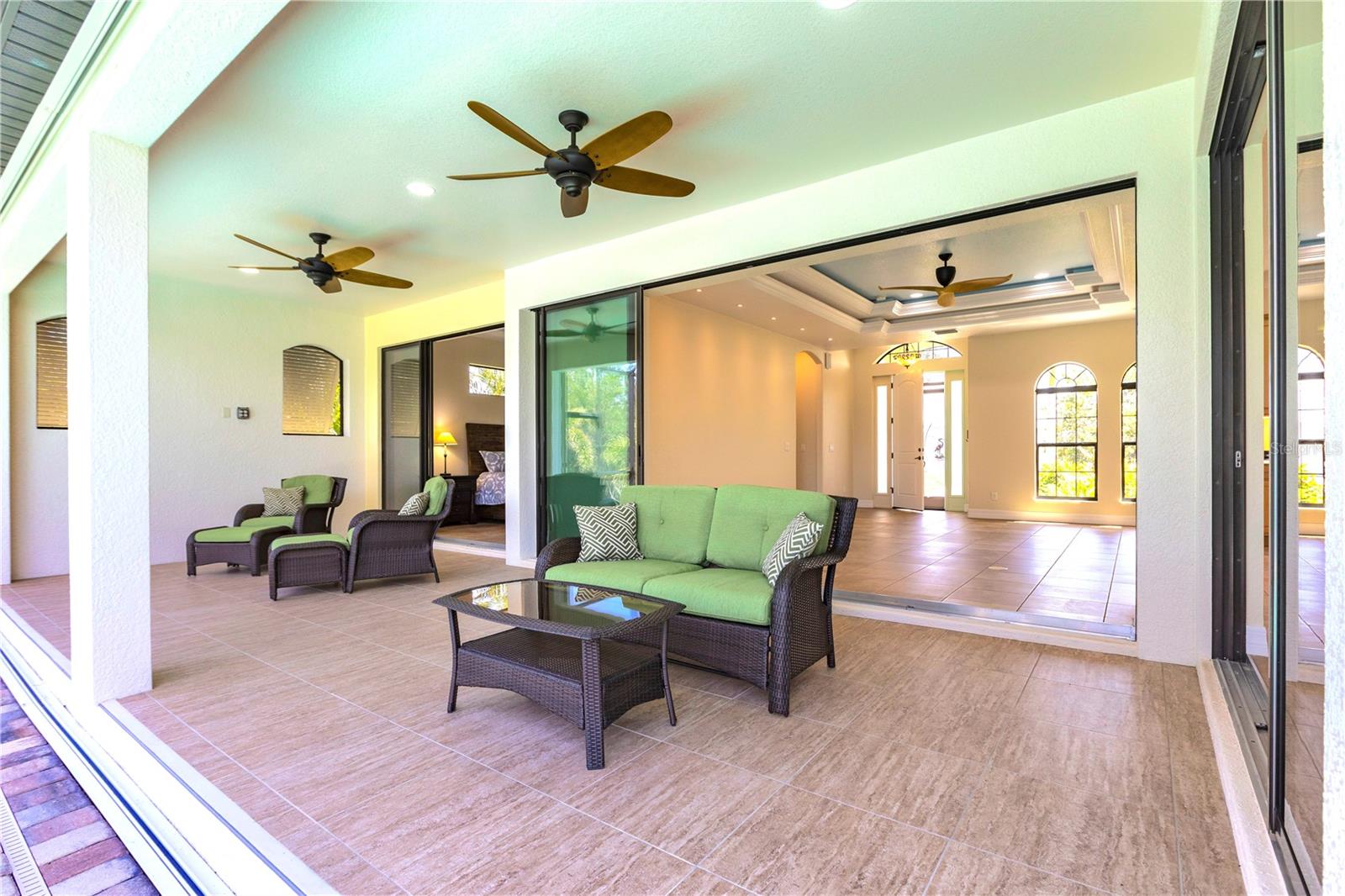 3215 PEACE RIVER DR, PUNTA GORDA, FL, 33983