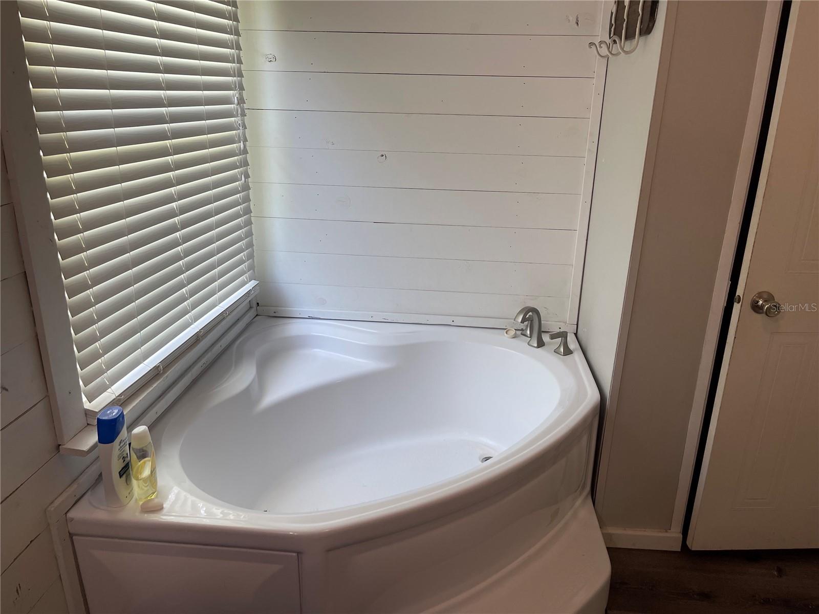 16600 NW 126TH CT, REDDICK, FL, 32686