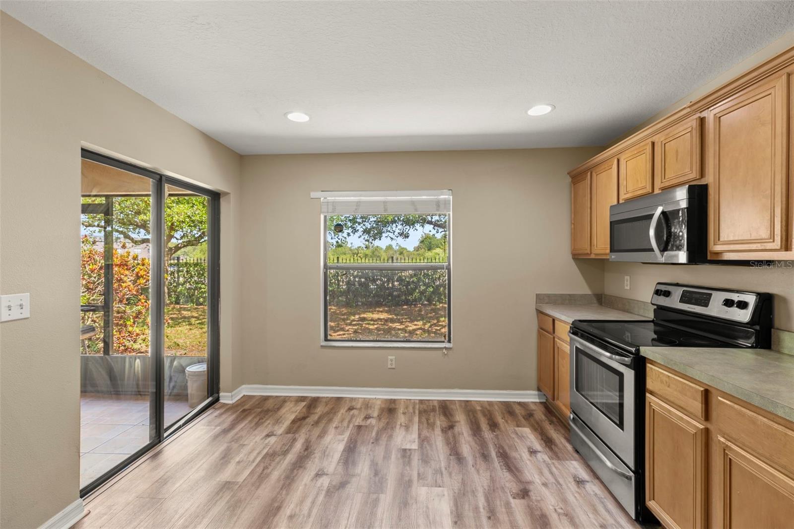 2441 HIBISCUS BAY LN, BRANDON, FL, 33511