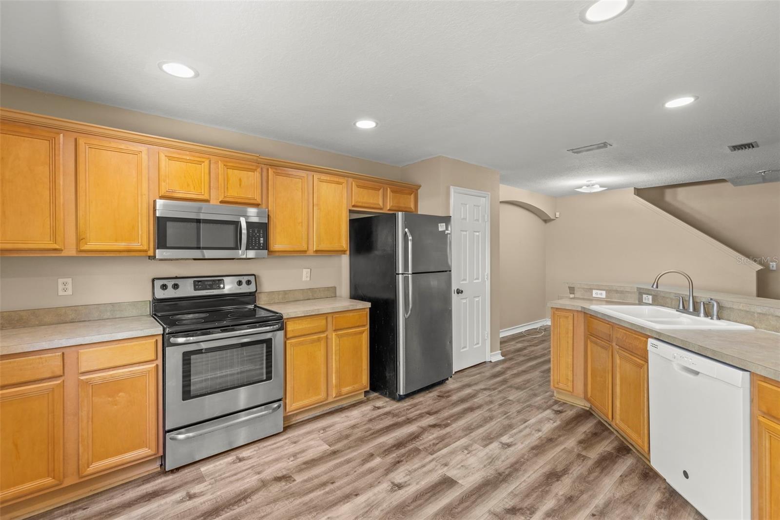 2441 HIBISCUS BAY LN, BRANDON, FL, 33511