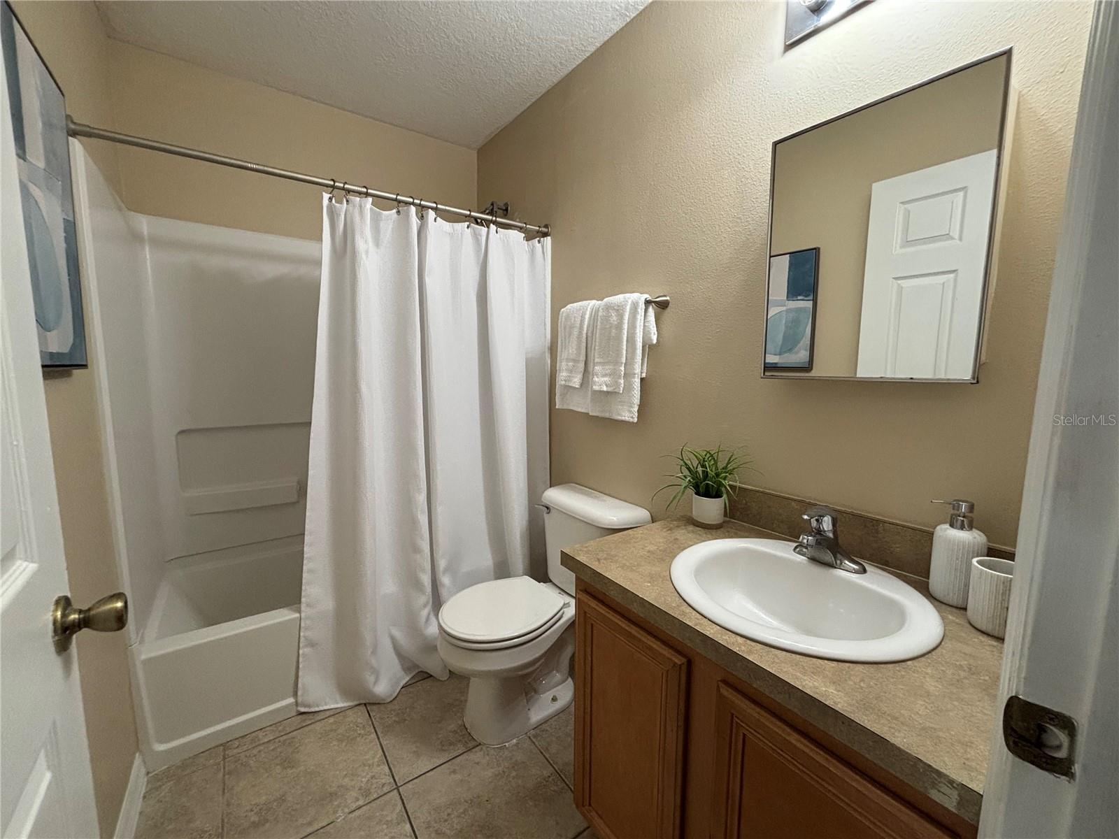 2441 HIBISCUS BAY LN, BRANDON, FL, 33511