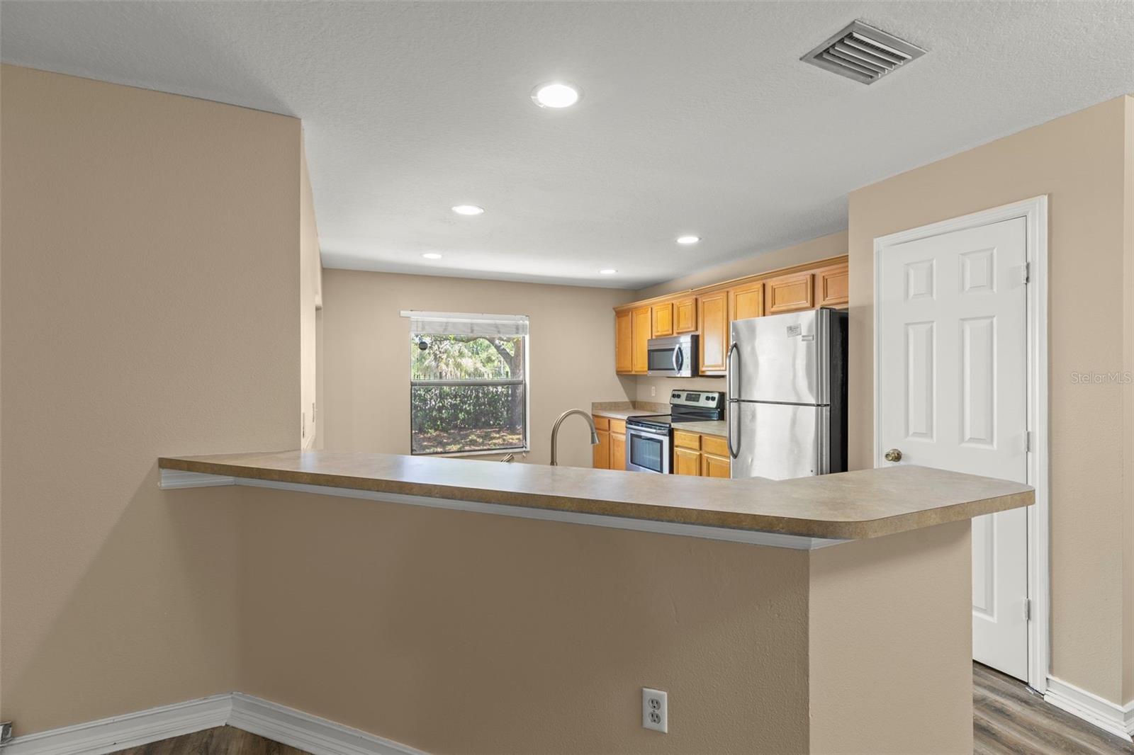 2441 HIBISCUS BAY LN, BRANDON, FL, 33511