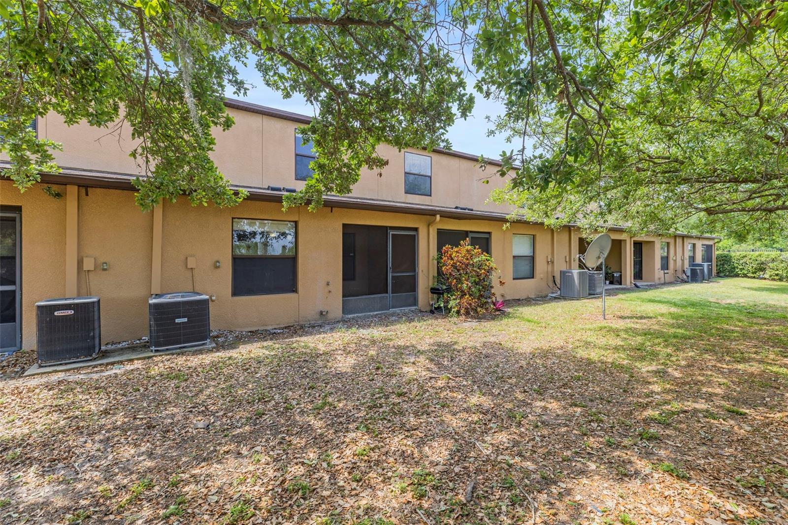 2441 HIBISCUS BAY LN, BRANDON, FL, 33511