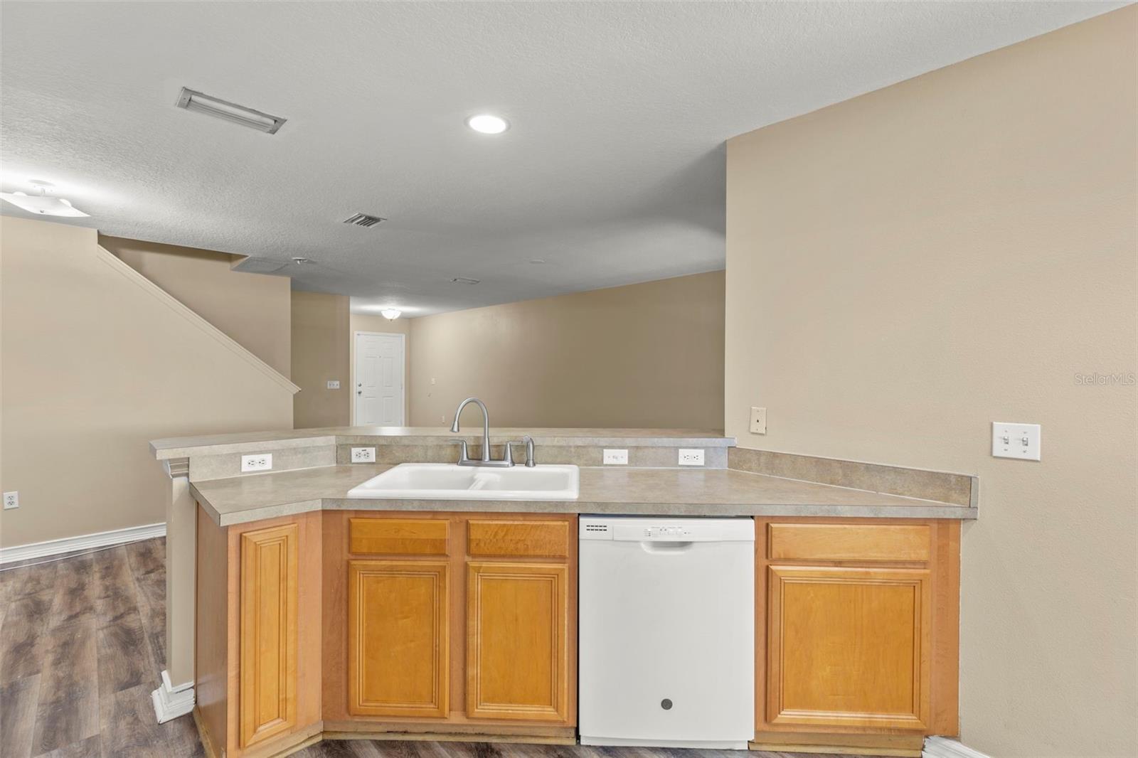 2441 HIBISCUS BAY LN, BRANDON, FL, 33511