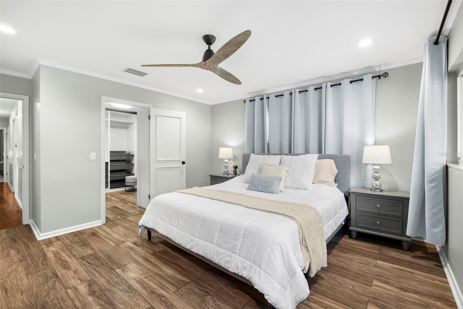 3310 VALENCIA RD, TAMPA, FL, 33618
