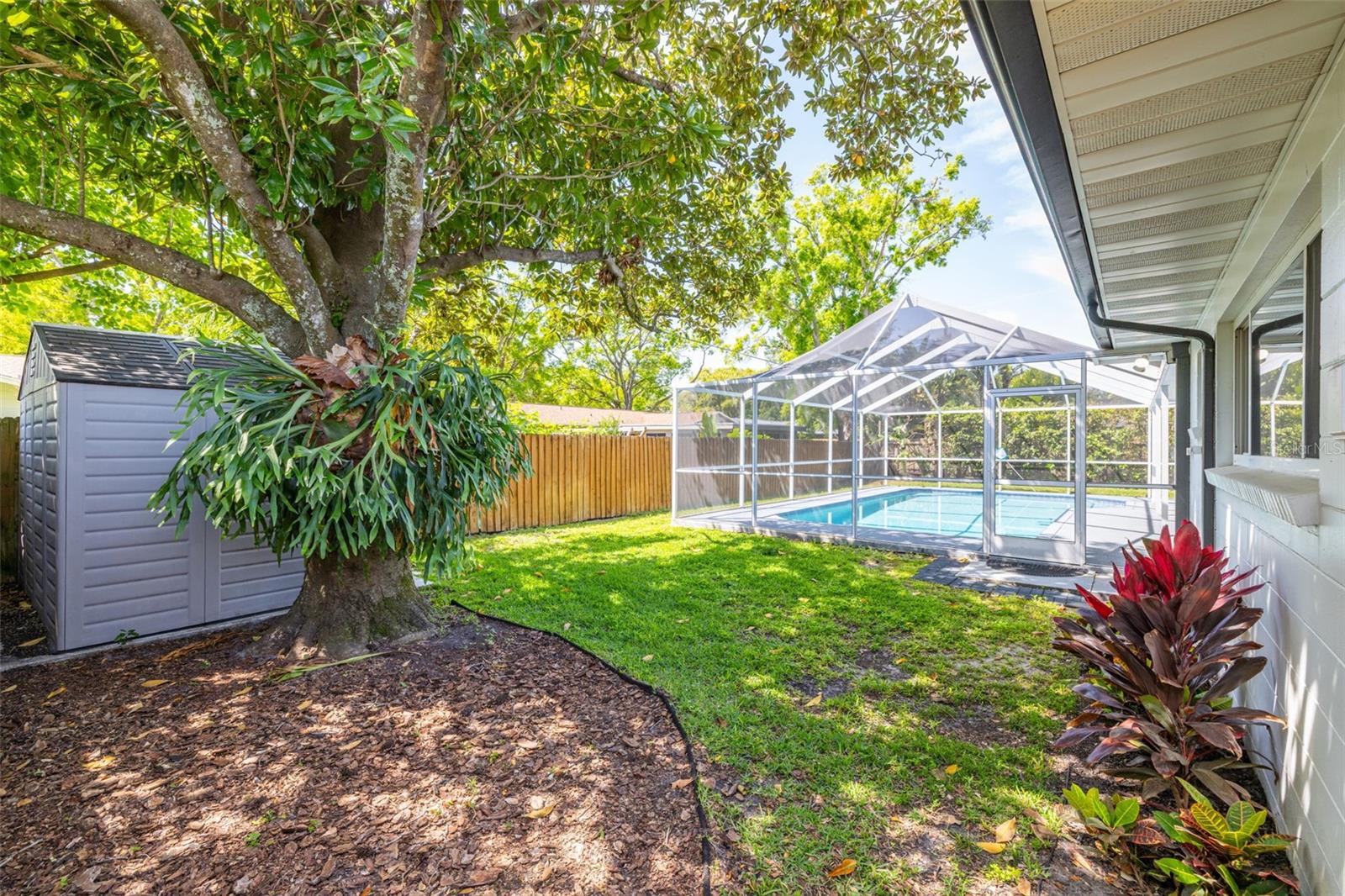 3310 VALENCIA RD, TAMPA, FL, 33618