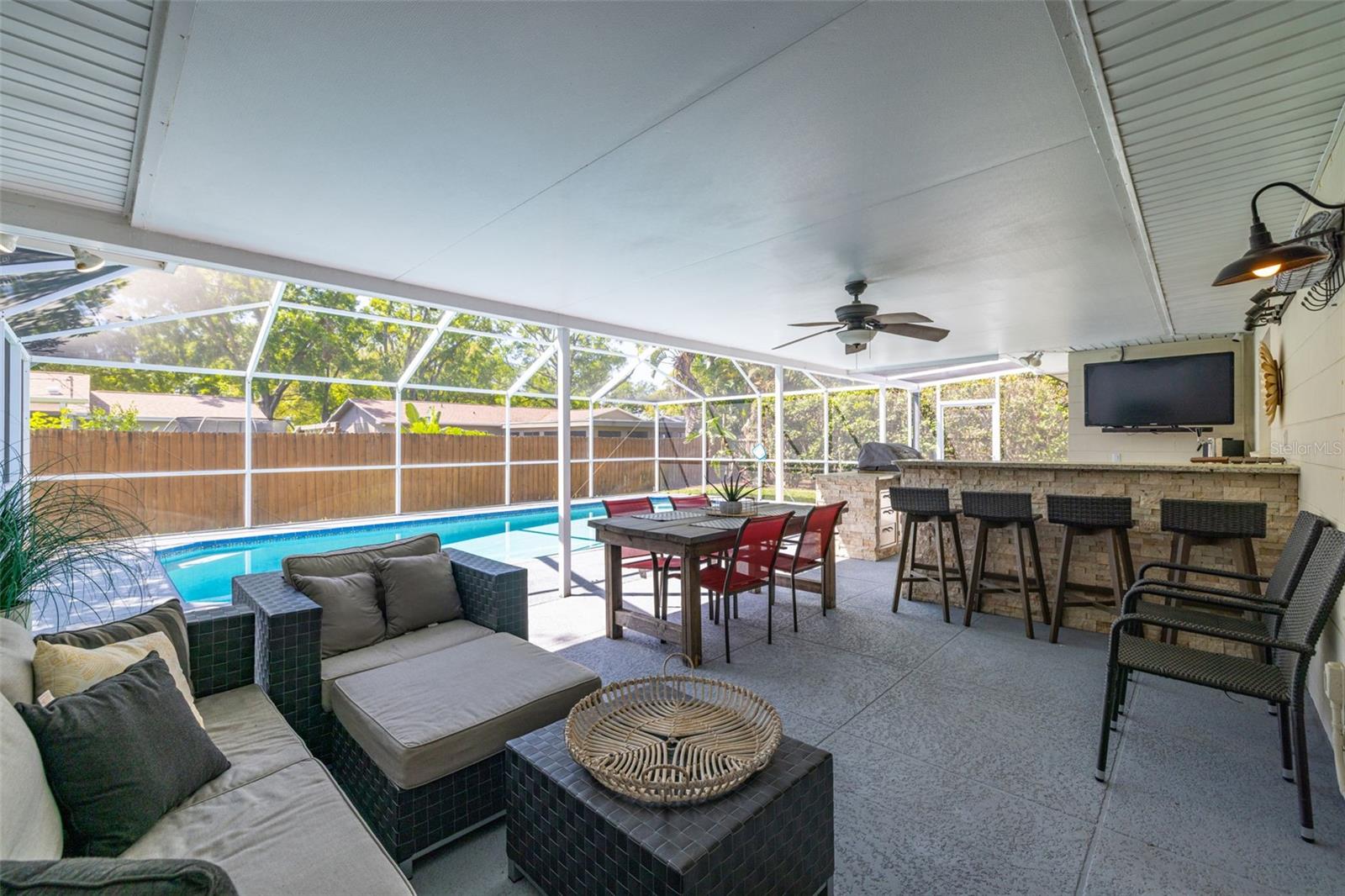 3310 VALENCIA RD, TAMPA, FL, 33618