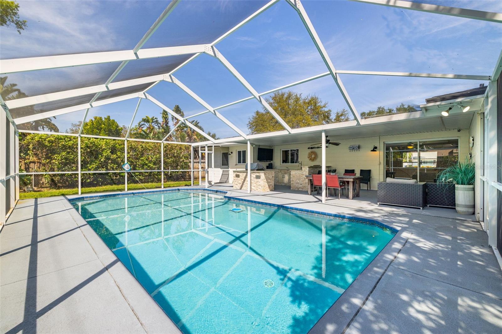 3310 VALENCIA RD, TAMPA, FL, 33618