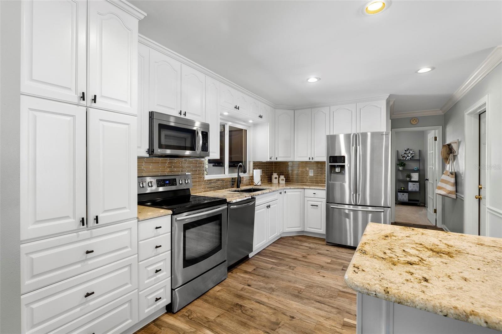 3310 VALENCIA RD, TAMPA, FL, 33618
