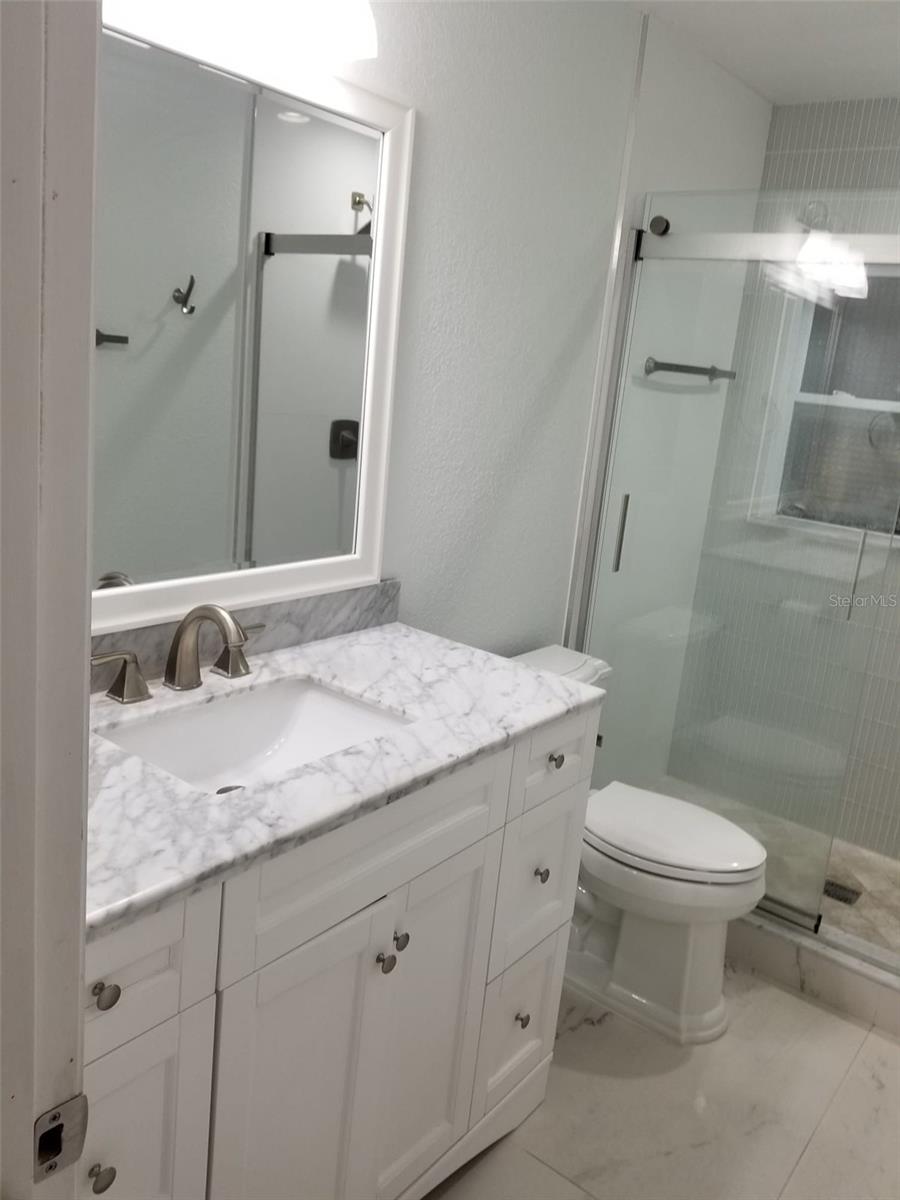 8335 W POCAHONTAS AVE, TAMPA, FL, 33615