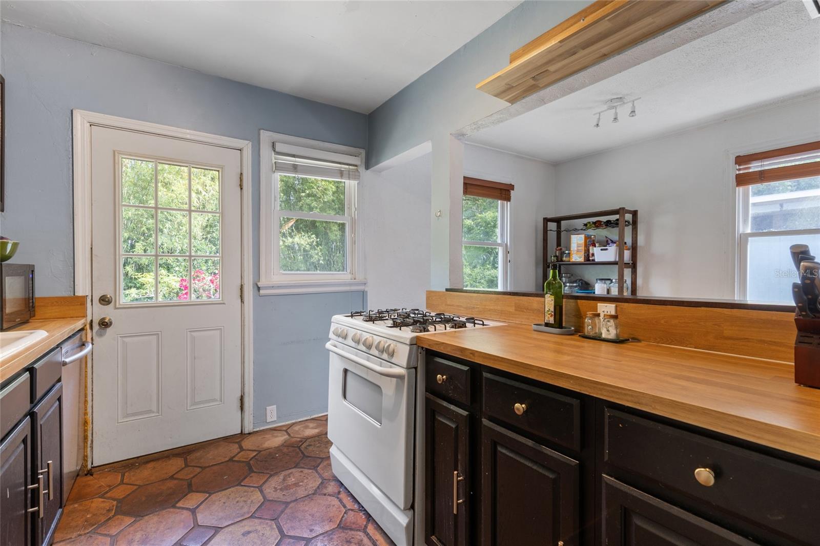 1010 NE 7TH PL, GAINESVILLE, FL, 32601