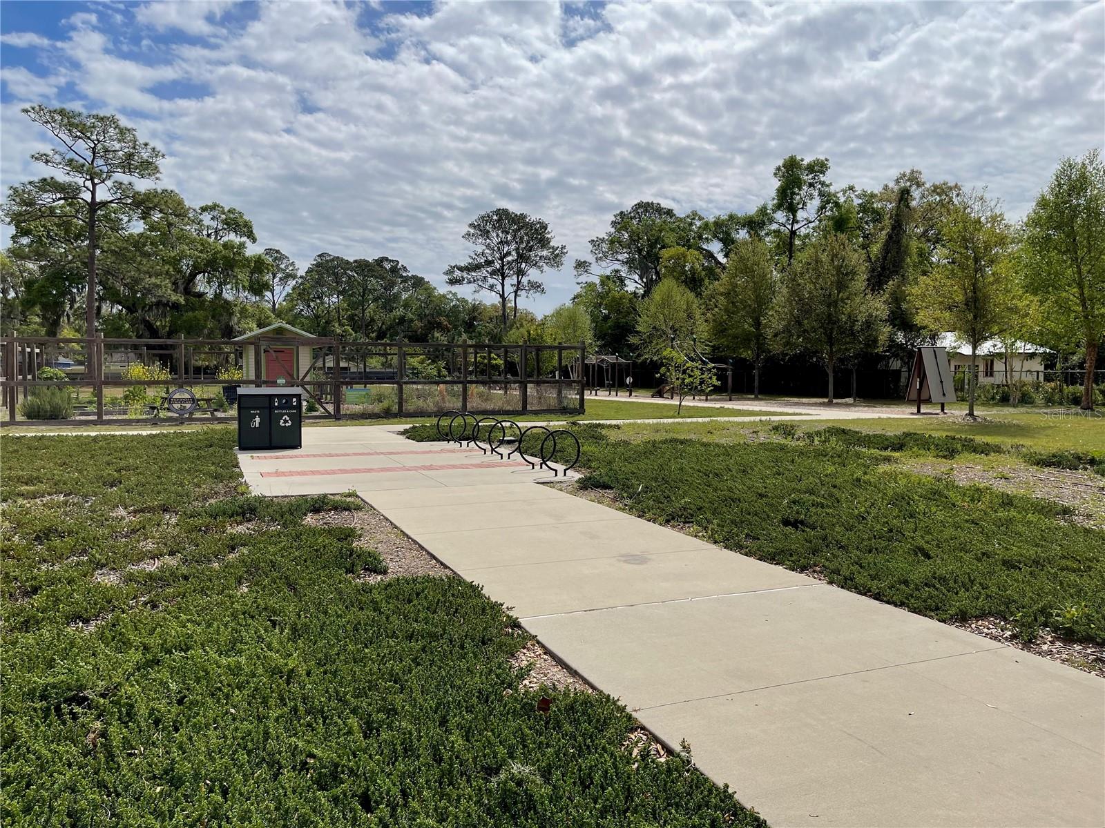 1010 NE 7TH PL, GAINESVILLE, FL, 32601