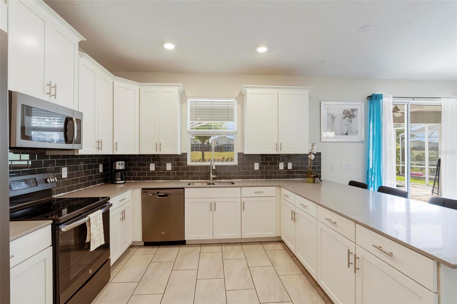 581 PEBBLE BEACH DR, DAVENPORT, FL, 33896