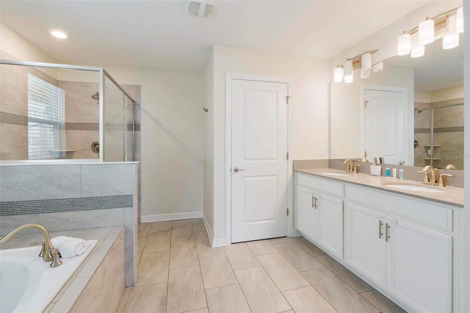 581 PEBBLE BEACH DR, DAVENPORT, FL, 33896